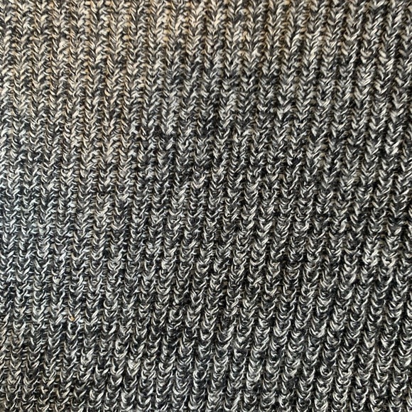 Express Ruffle Bell Sleeve Cropped Drop Shoulder Knit Sweater Top Medium Gray - Picture 4 of 5